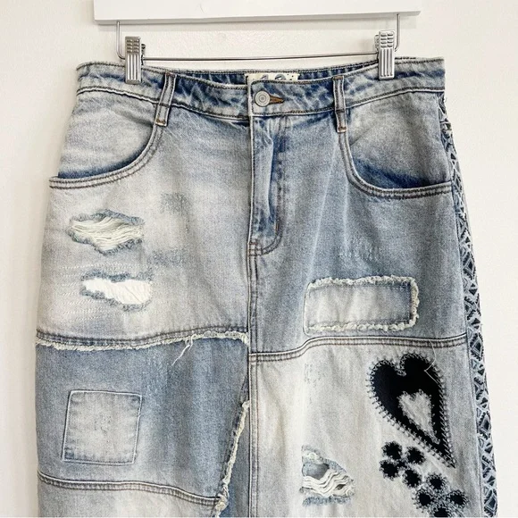 Free People Maxed Out Maxi Denim Skirt Embroidered Patchwork Size 10 - Picture 6 of 16